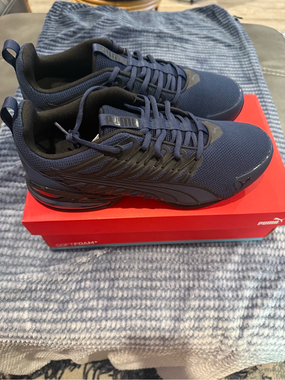 Puma Men’s Navy and Black Mesh Athletic Sneakers